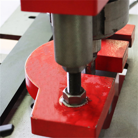 Металлорежущий станок Accurl IW-165S Ironworker для резки и штамповки Гидравлический рабочий по металлу, одобренный CE
