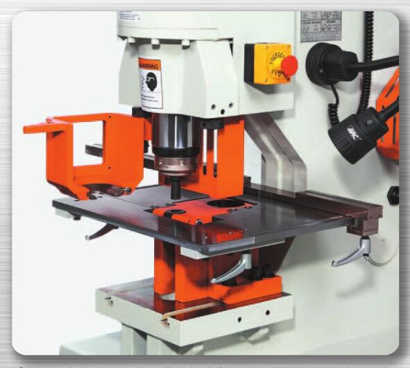 Металлическая гидравлическая машина IronWorker для штамповки и резки